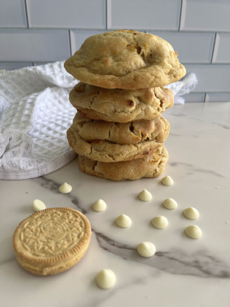 Lemon Oreo Stuffed Cookie